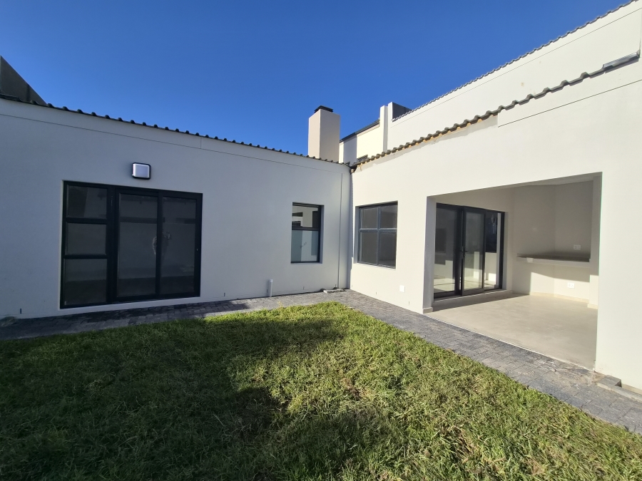 4 Bedroom Property for Sale in Sandown Western Cape
